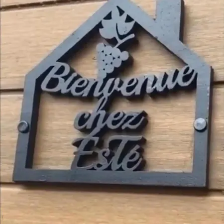 بيت ضيافة Chez *